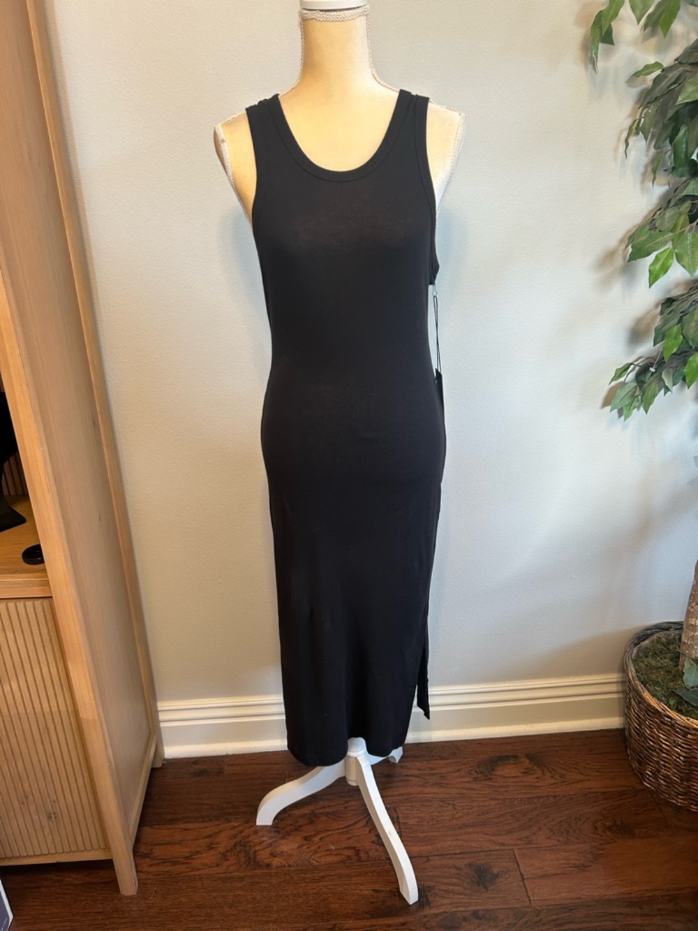 NWT Wear it to Heart Women’s Jane Rib Dress Jett Black Sz M Midi